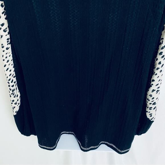 Hailey & Co Long Sleeve Top Size Large - Picture 9 of 10